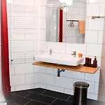 Hotel Krumbach Otel