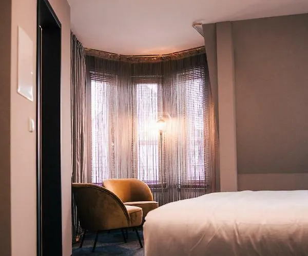Hotel Krumbach Otel 3*