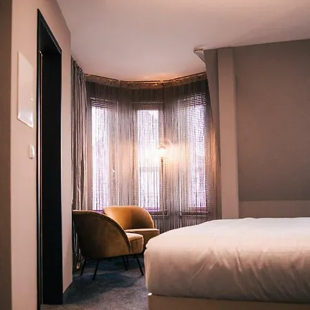 Hotel Krumbach Otel 3*